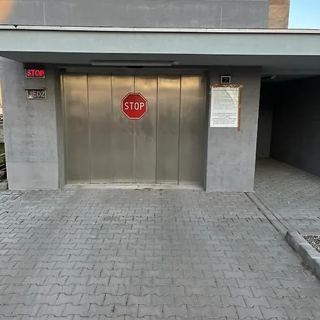 Apartament Marina شقة *